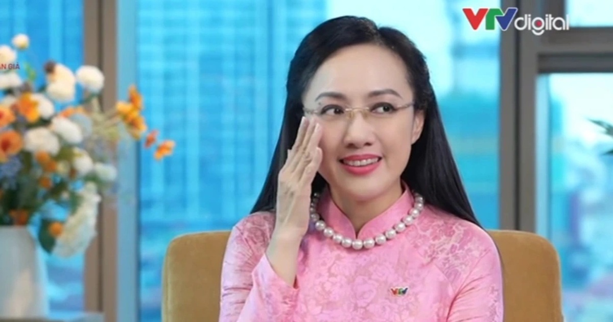 BTV Hoài Anh VTV nghẹn ngào khi nhắc đến bản tin “Thời sự 19h” từng gắn bó BTV Hoài Anh VTV nghẹn ngào khi nhắc đến bản tin "Thời sự 19h" từng gắn bó