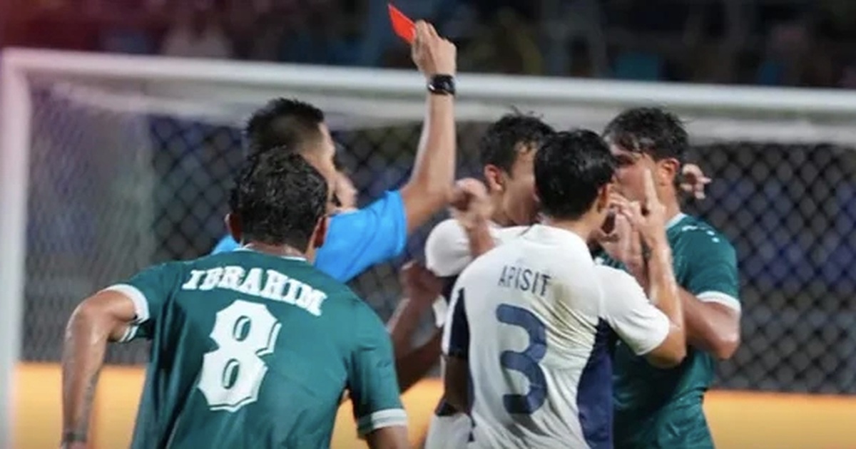 Báo Đông Nam Á bình luận về màn ẩu đả của đội tuyển Thái Lan, Indonesia Báo Đông Nam Á bình luận về màn ẩu đả của đội tuyển Thái Lan, Indonesia