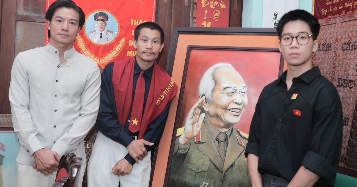 Con trai Đại tướng Võ Nguyên Giáp khen “Mưa đỏ”, nói về chỉ đạo Thành cổ Con trai Đại tướng Võ Nguyên Giáp khen "Mưa đỏ", nói về chỉ đạo Thành cổ
