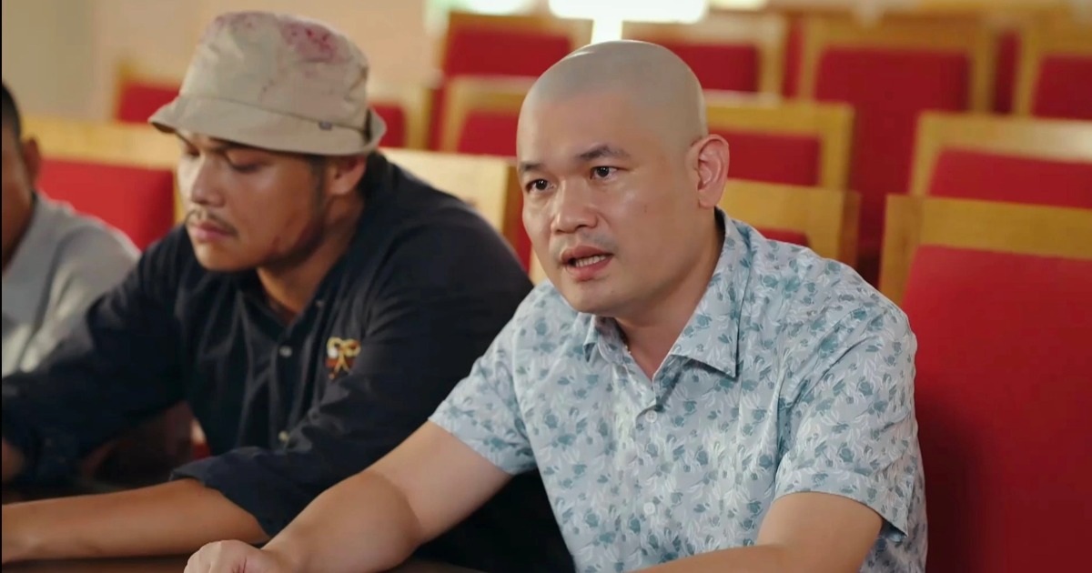 Cường Cá nói về vai chủ trang trại ở VTV: “Tôi nhịn đau để diễn” Cường Cá nói về vai chủ trang trại ở VTV: "Tôi nhịn đau để diễn"