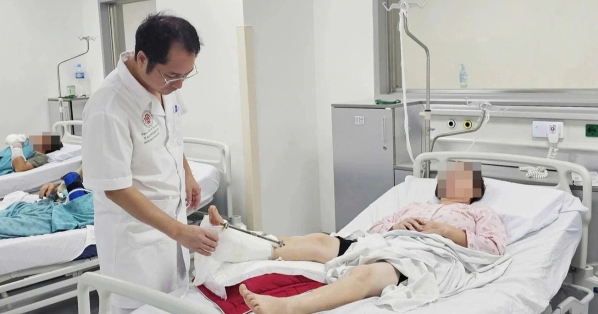 Vượt gác chắn, người đàn ông ở Vinh bị tàu hỏa tông tử vong Cứu bàn chân đứt lìa cho nữ bệnh nhân trẻ
