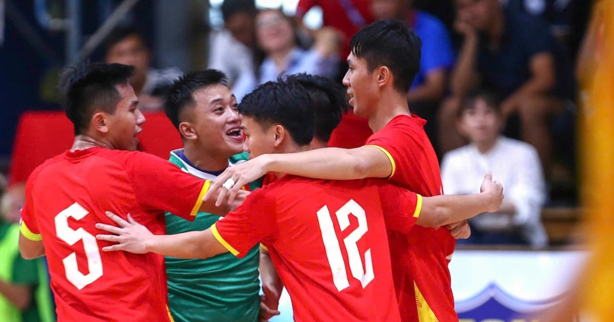 Đội tuyển futsal Việt Nam rộng cửa vào vòng chung kết giải châu Á Đội tuyển futsal Việt Nam rộng cửa vào vòng chung kết giải châu Á