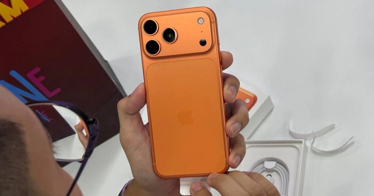 Giá iPhone 17 Pro Max liên tục tăng cao vì cháy hàng Giá iPhone 17 Pro Max liên tục tăng cao vì cháy hàng