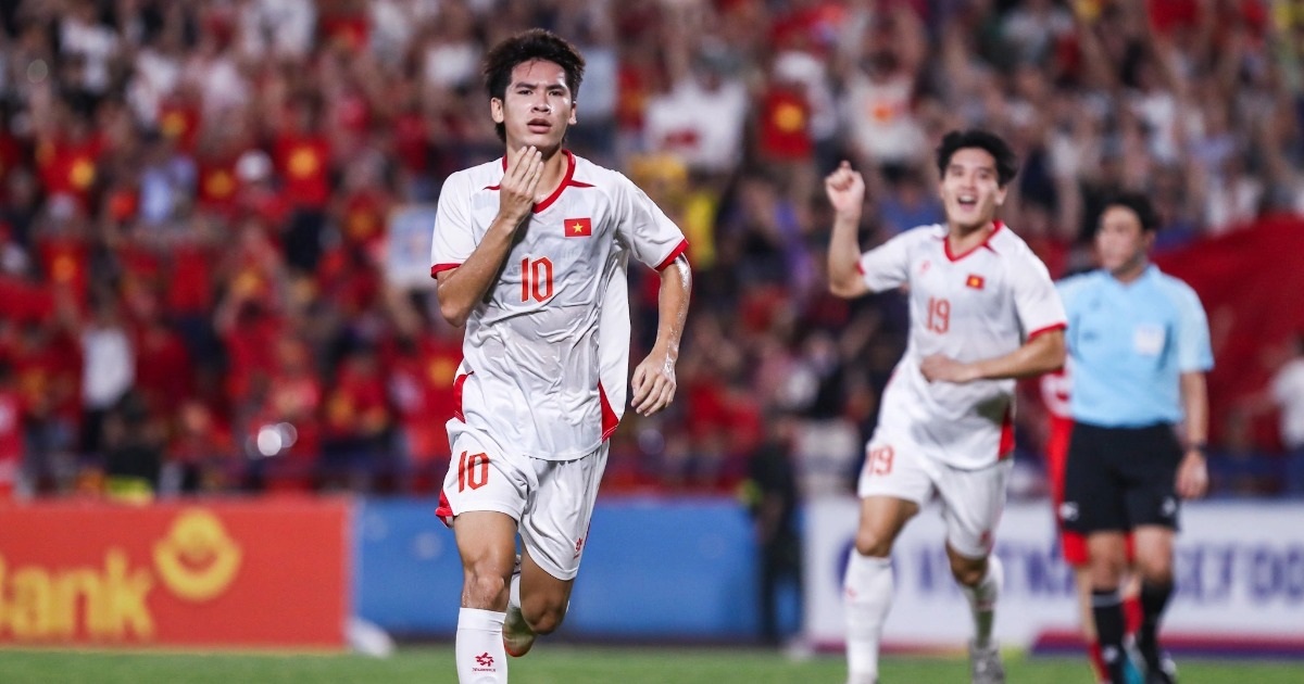 HLV Hoàng Anh Tuấn: “U23 Việt Nam cần hoàn thiện lối chơi ở giải châu Á” HLV Hoàng Anh Tuấn: “U23 Việt Nam cần hoàn thiện lối chơi ở giải châu Á”