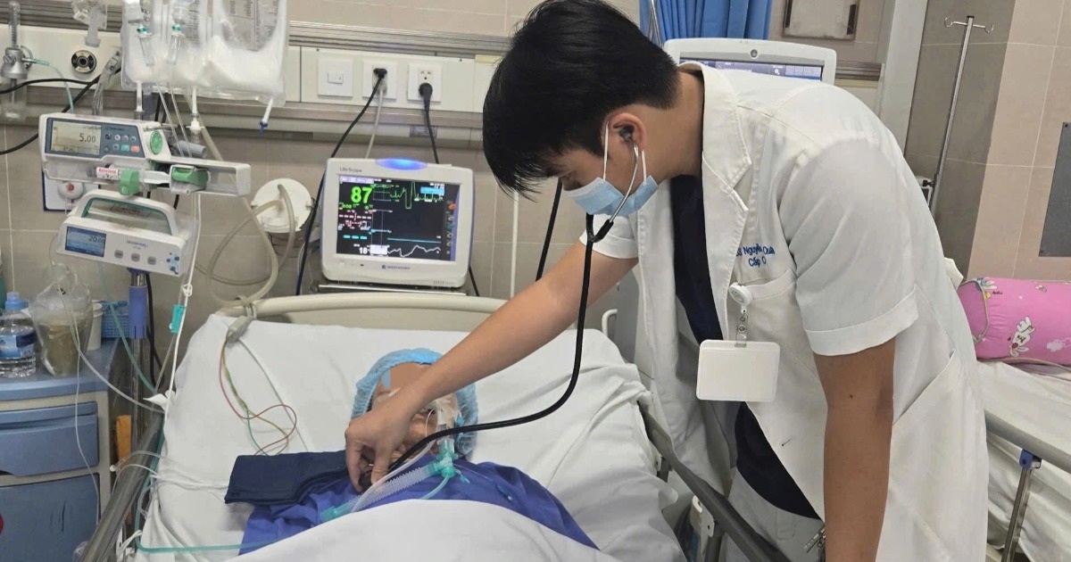 Hà Nội: Uống nhầm thuốc cai nghiện, cụ bà nguy kịch không thể tự thở Hà Nội: Uống nhầm thuốc cai nghiện, cụ bà nguy kịch không thể tự thở