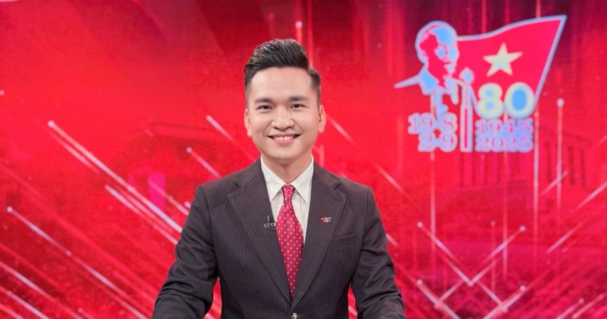 MC Hạnh Phúc VTV kể hậu trường dẫn trực tiếp lễ diễu binh, diễu hành 2/9 MC Hạnh Phúc VTV kể hậu trường dẫn trực tiếp lễ diễu binh, diễu hành 2/9