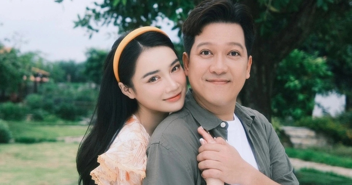 Nhã Phương – Trường Giang: 7 năm viên mãn, ở nhà vườn 70 tỷ đồng Nhã Phương - Trường Giang: 7 năm viên mãn, ở nhà vườn 70 tỷ đồng