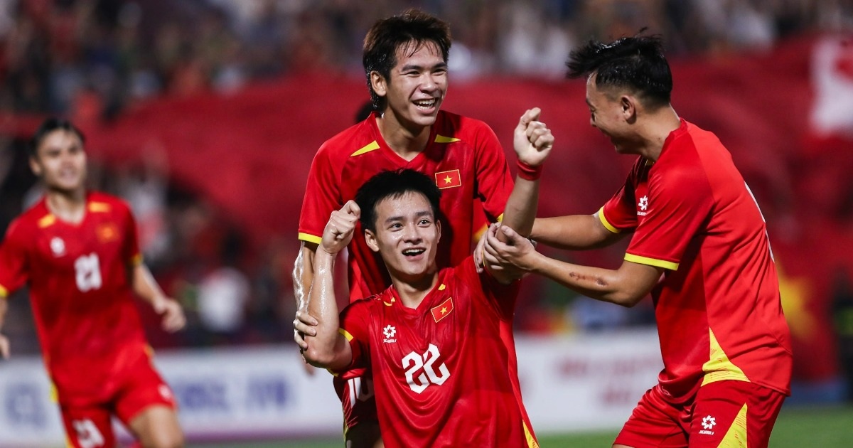 Tiền đạo Thanh Nhàn nói điều bất ngờ sau bàn thắng vào lưới U23 Yemen Tiền đạo Thanh Nhàn nói điều bất ngờ sau bàn thắng vào lưới U23 Yemen