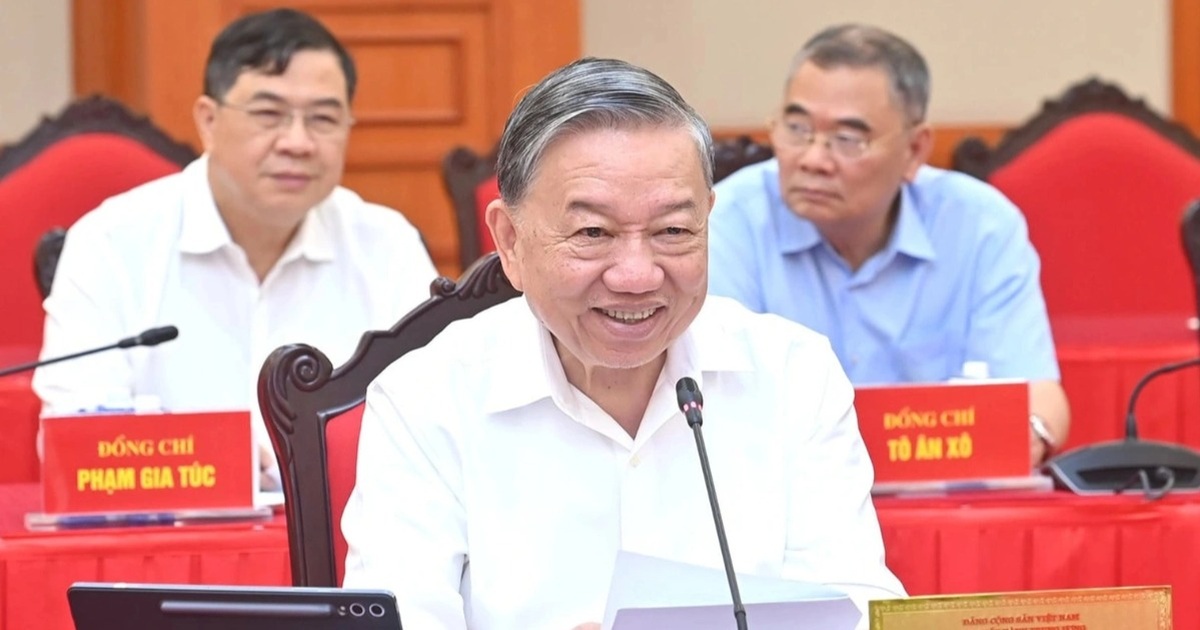 Tổng Bí thư: “Thúc đẩy xây dựng chính quyền liêm chính, phục vụ nhân dân” Tổng Bí thư: "Thúc đẩy xây dựng chính quyền liêm chính, phục vụ nhân dân"