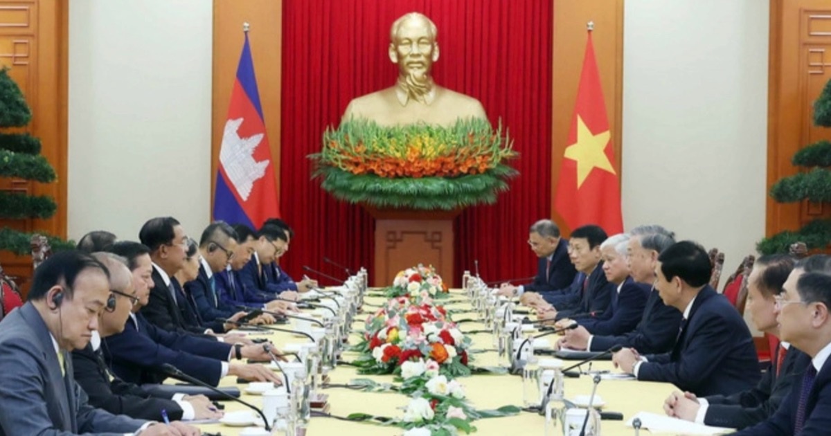 Tổng Bí thư tiếp Chủ tịch Đảng Nhân dân, Chủ tịch Thượng viện Campuchia Hun Sen