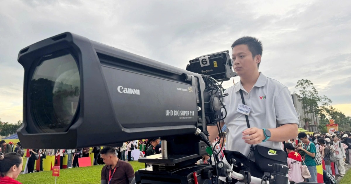 VTV mời 3 chuyên gia Nga, huy động 500 người, hàng trăm máy quay dịp A80 VTV mời 3 chuyên gia Nga, huy động 500 người, hàng trăm máy quay dịp A80