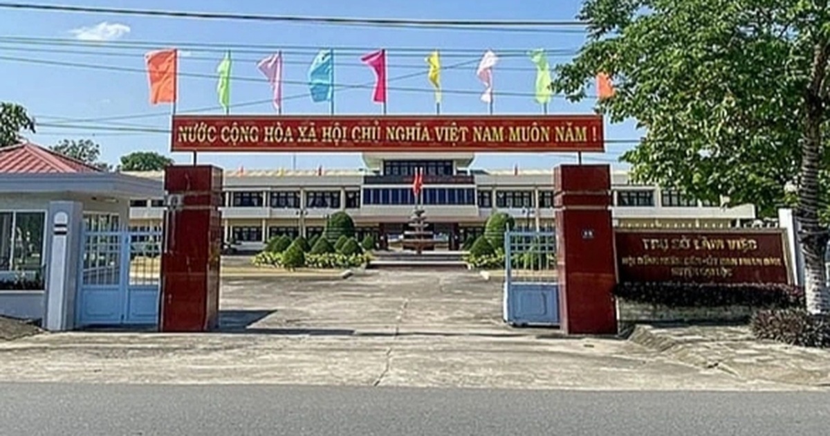 Xem xét khai trừ Đảng với loạt nguyên cán bộ ở tỉnh Quảng Nam cũ Xem xét khai trừ Đảng với loạt nguyên cán bộ ở tỉnh Quảng Nam cũ