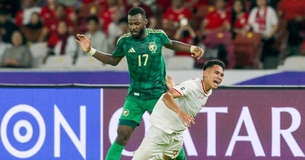Báo Indonesia: “Chủ nhà Saudi Arabia gây bất lợi cho thầy trò Kluivert” Báo Indonesia: "Chủ nhà Saudi Arabia gây bất lợi cho thầy trò Kluivert"