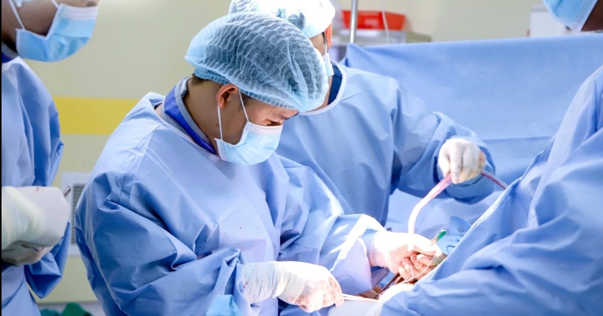 Bị di chứng do gãy xương cánh tay lâu năm có phục hồi hoàn toàn?