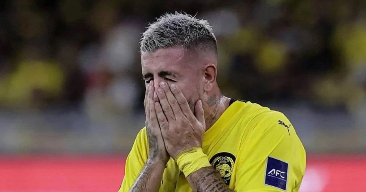 Cầu thủ nhập tịch Malaysia bị đối xử phũ phàng sau án phạt của FIFA Cầu thủ nhập tịch Malaysia bị đối xử phũ phàng sau án phạt của FIFA