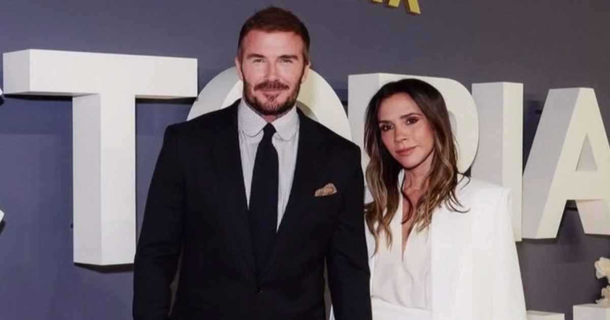 David Beckham khiến fan phát sốt vì tâm thư gửi bạn đời Victoria David Beckham khiến fan phát sốt vì tâm thư gửi bạn đời Victoria