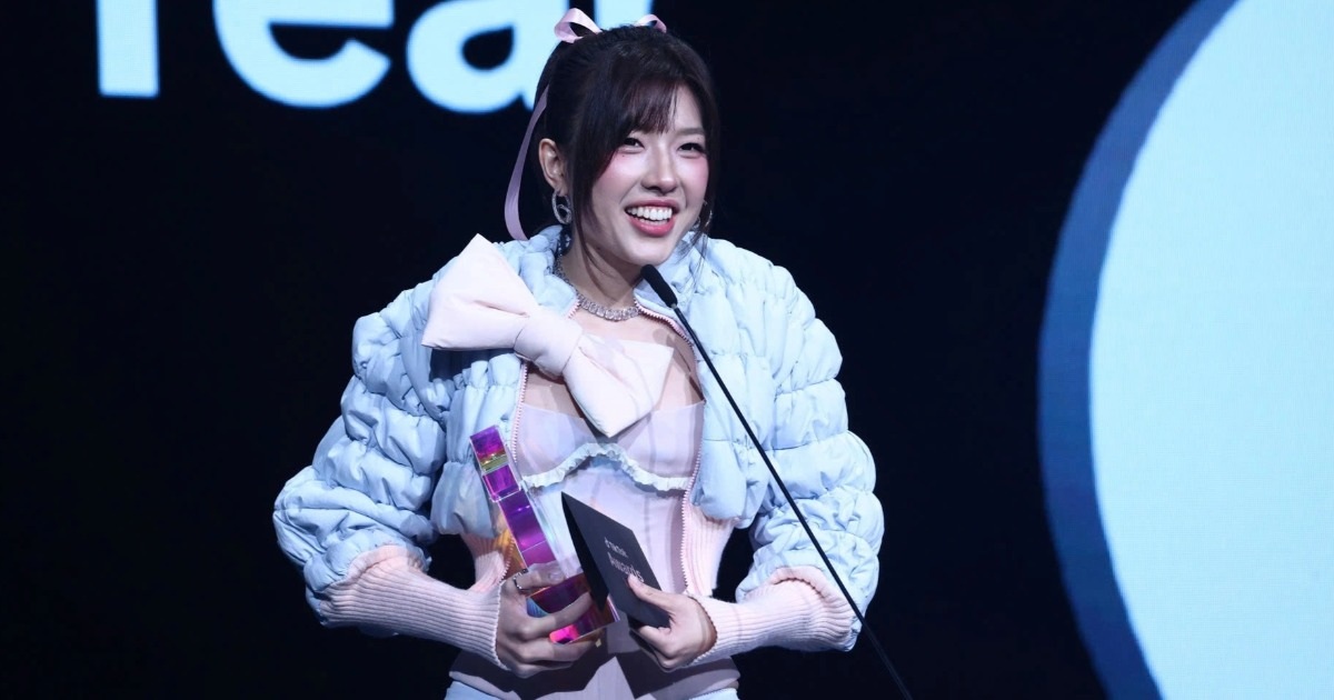 “Em xinh” Lamoon thắng giải Nghệ sĩ âm nhạc của năm tại TikTok Awards "Em xinh" Lamoon thắng giải Nghệ sĩ âm nhạc của năm tại TikTok Awards
