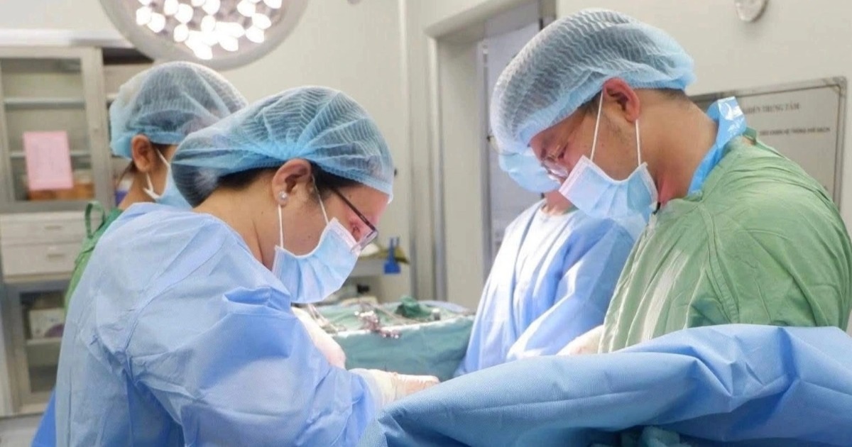 Giành lại sự sống cho sản phụ ngừng tim sau sinh Giành lại sự sống cho sản phụ ngừng tim sau sinh