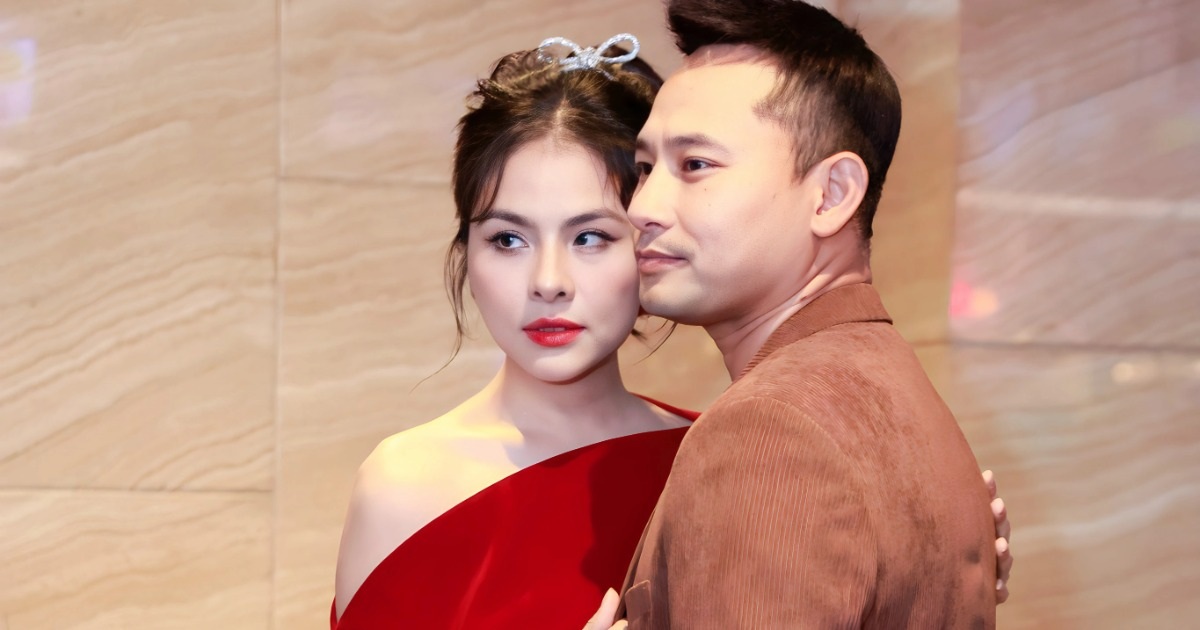 Huỳnh Đông hiếm hoi xuất hiện, gây chú ý khi có cảnh nóng với Vân Trang Huỳnh Đông hiếm hoi xuất hiện, gây chú ý khi có cảnh nóng với Vân Trang