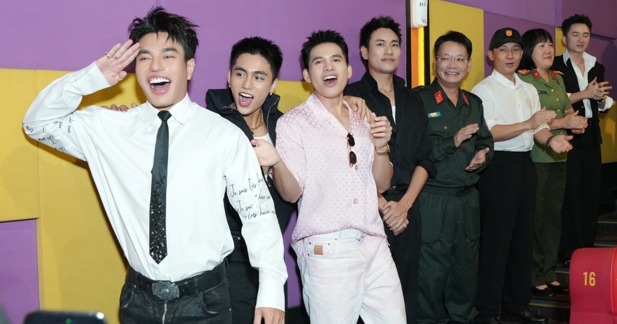 Lê Dương Bảo Lâm lên tiếng về tranh cãi hài lố tại show về chiến sĩ Lê Dương Bảo Lâm lên tiếng về tranh cãi hài lố tại show về chiến sĩ