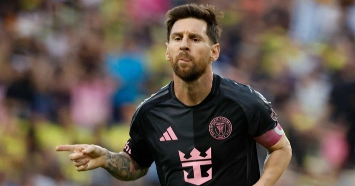Lionel Messi lập hat-trick siêu đẳng, xuất sắc giành danh hiệu Vua phá lưới Lionel Messi lập hat-trick siêu đẳng, xuất sắc giành danh hiệu Vua phá lưới