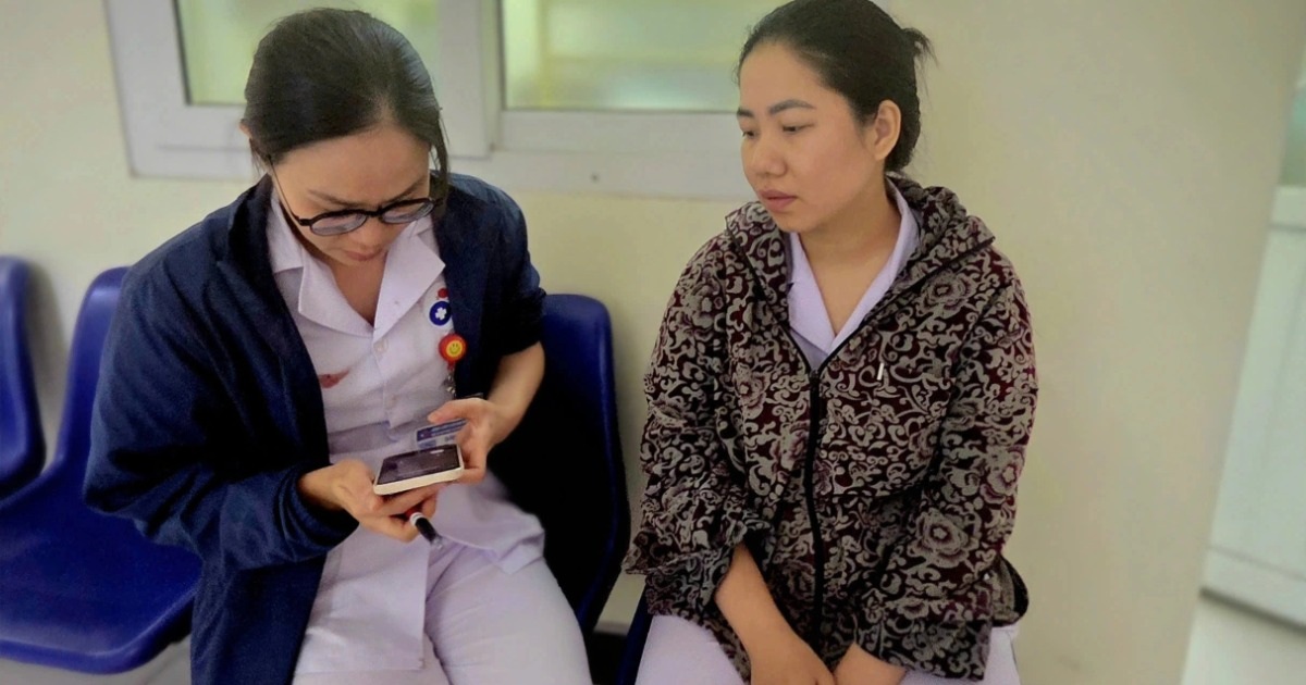 Nữ nhân viên kể khoảnh khắc giành lại bé sơ sinh từ tay kẻ tấn công Nữ nhân viên kể khoảnh khắc giành lại bé sơ sinh từ tay kẻ tấn công