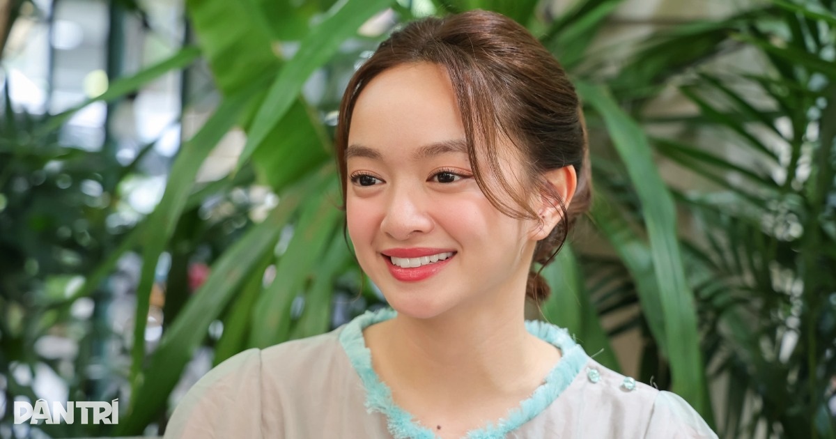 "Nữ tiếp viên gợi cảm" Kaity Nguyễn: Đàn ông sợ, tôi cũng chấp nhận