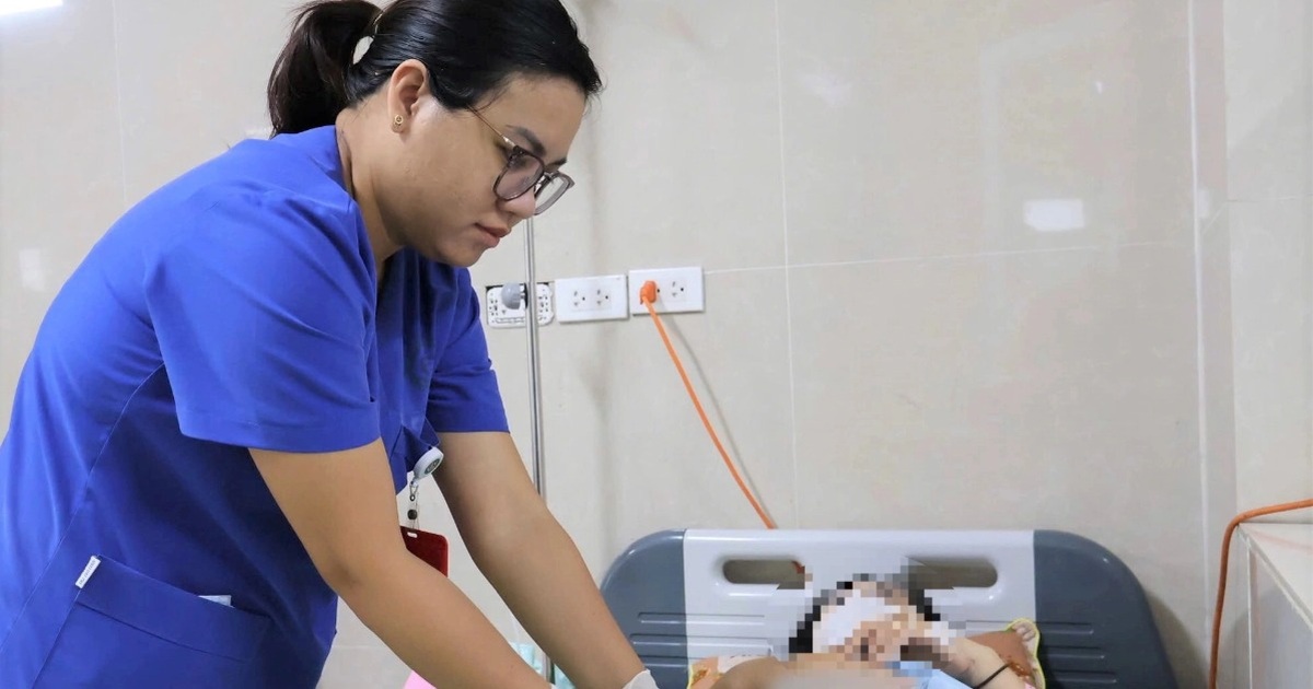 Sản phụ 29 tuần vỡ tử cung, bác sĩ kịp cứu mẹ con Sản phụ 29 tuần vỡ tử cung, bác sĩ kịp cứu mẹ con