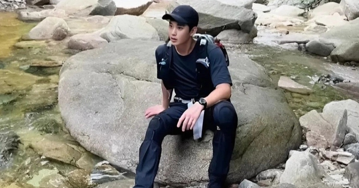 Tài tử “Nữ hoàng nước mắt” Kim Soo Hyun làm gì trong 6 tháng mất tích? Tài tử "Nữ hoàng nước mắt" Kim Soo Hyun làm gì trong 6 tháng mất tích?