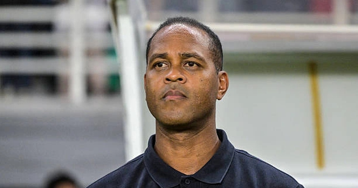 Thành tích tồi tệ của HLV Kluivert trước khi bị Indonesia sa thải Thành tích tồi tệ của HLV Kluivert trước khi bị Indonesia sa thải