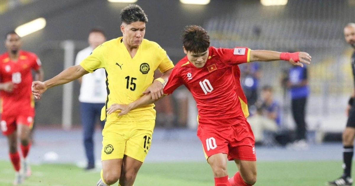 Tuyển Malaysia bất ngờ nhận tin dữ, nín thở chờ phán quyết của FIFA Tuyển Malaysia bất ngờ nhận tin dữ, nín thở chờ phán quyết của FIFA