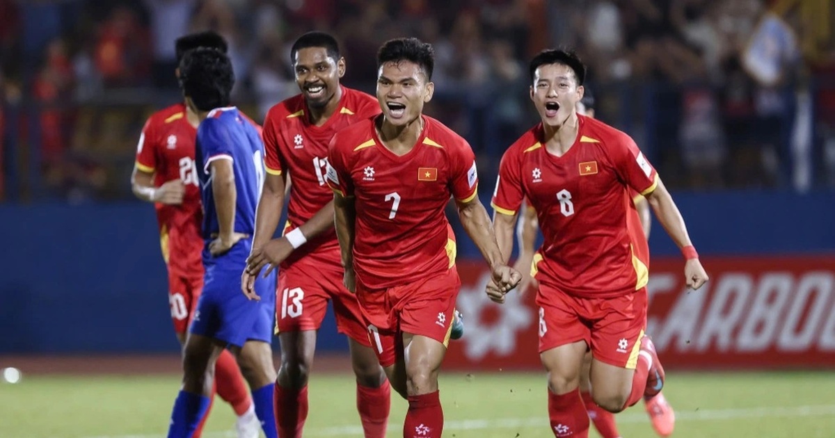 Tuyển Việt Nam và Malaysia cùng đón tin vui từ FIFA Tuyển Việt Nam và Malaysia cùng đón tin vui từ FIFA