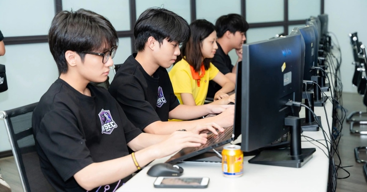 Việt Nam chiếm trọn 10 vị trí dẫn đầu bảng xếp hạng cuộc thi An ninh mạng Việt Nam chiếm trọn 10 vị trí dẫn đầu bảng xếp hạng cuộc thi An ninh mạng
