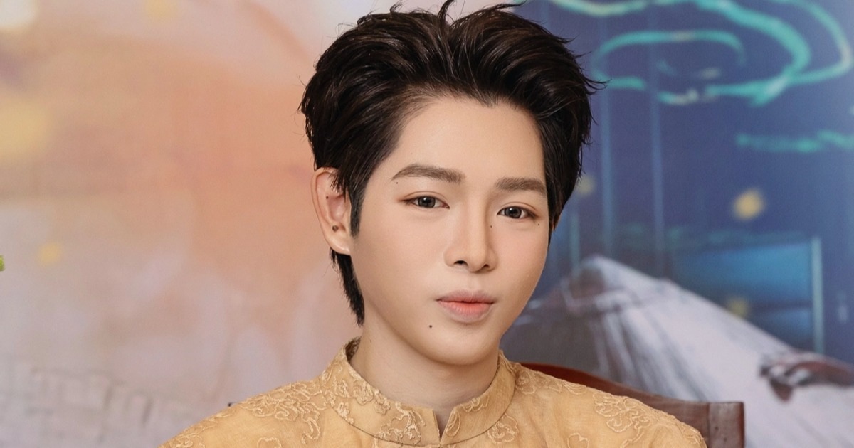 Vừa về Việt Nam, Đức Phúc ủng hộ 1 tỷ đồng giúp đồng bào vùng bão lũ Vừa về Việt Nam, Đức Phúc ủng hộ 1 tỷ đồng giúp đồng bào vùng bão lũ