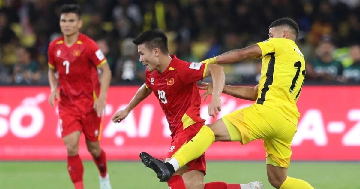 Báo Malaysia khó hiểu vì động thái lạ của 7 cầu thủ nhập tịch gian lận