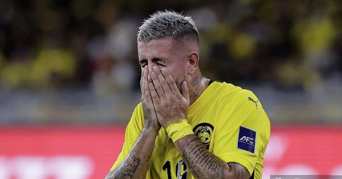 Cầu thủ nhập tịch Malaysia bị đội bóng Colombia cắt hợp đồng