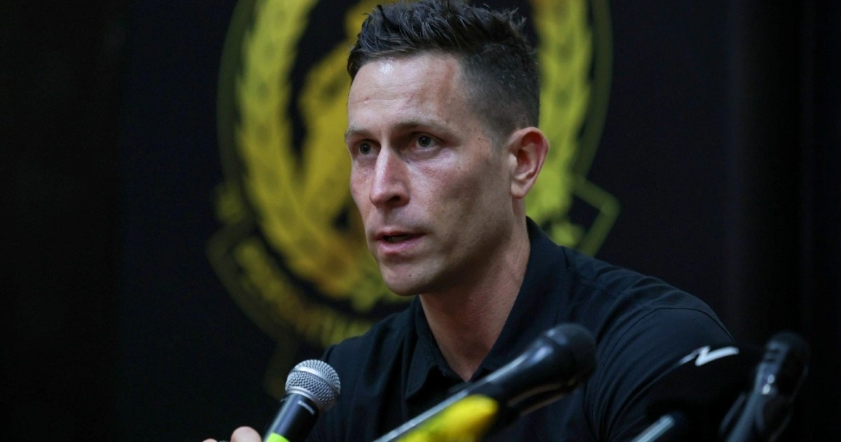 Cựu tuyển thủ Canada đáp trả dư luận Malaysia về vụ giấy tờ giả