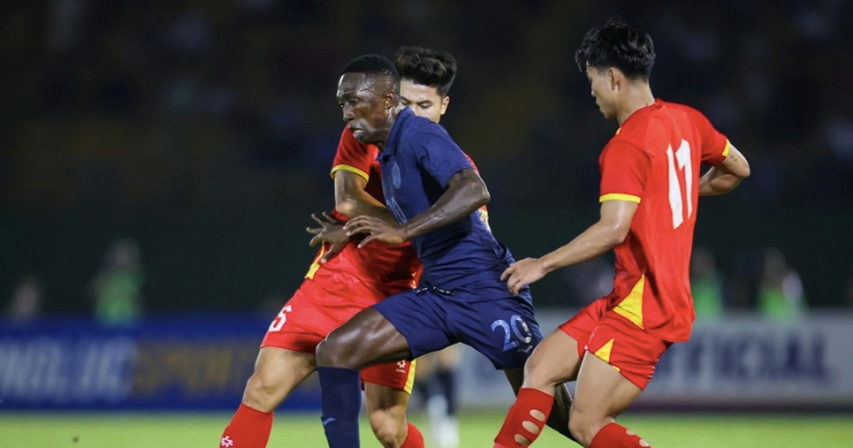 Đội tuyển Campuchia nhập tịch 9 cầu thủ, lộ tham vọng ở AFF Cup 2026