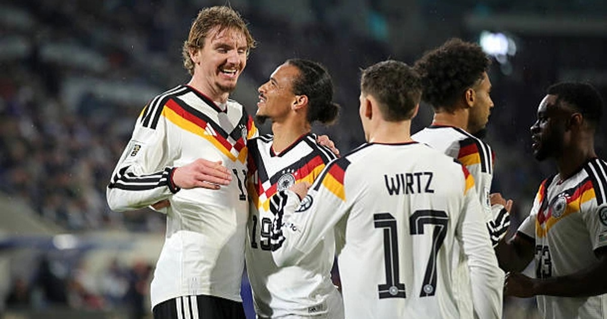 Đức thắng ấn tượng, Hà Lan hòa Ba Lan, Croatia giành vé dự World Cup