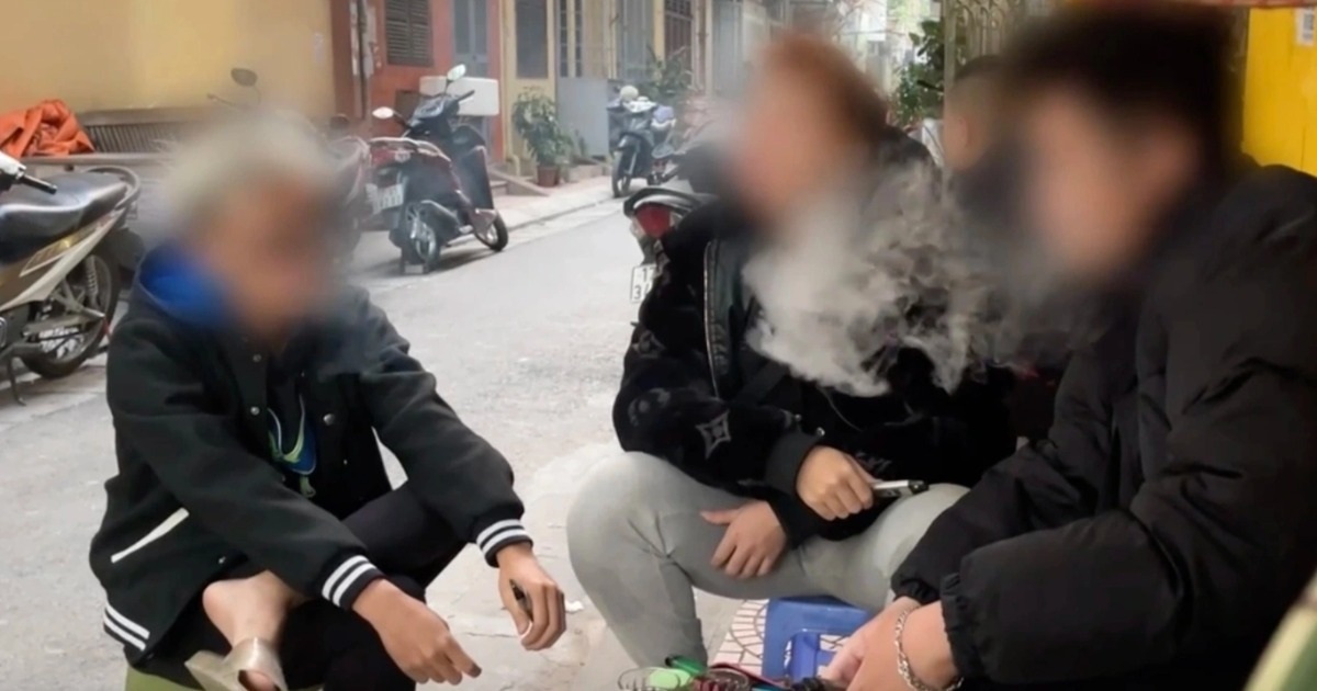 Giám đốc Bệnh viện Bạch Mai: Chúng tôi "tuyên chiến" với thuốc lá điện tử