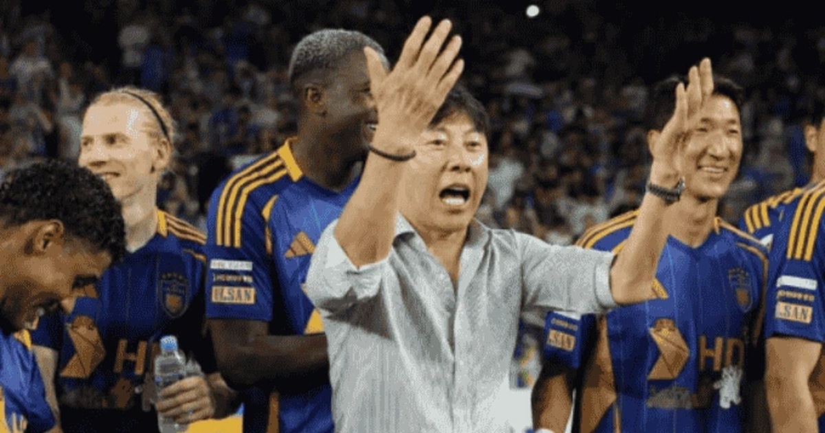 HLV Shin Tae Yong vướng vào bê bối chấn động bóng đá Hàn Quốc