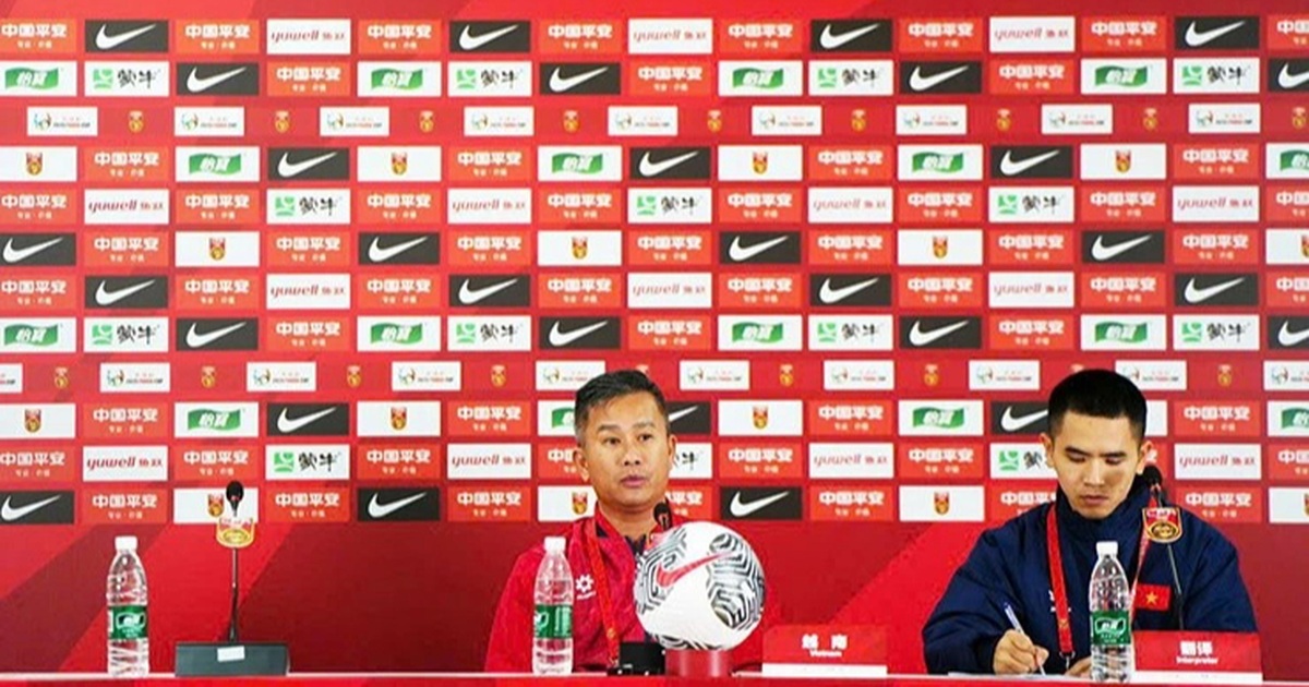 HLV U22 Việt Nam tiết lộ bí quyết đánh bại U22 Trung Quốc