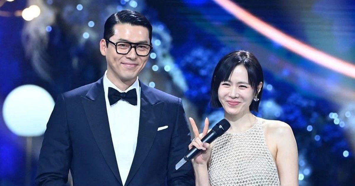 Khoảnh khắc “lại gần bên anh” gây sốt của Son Ye Jin và Hyun Bin