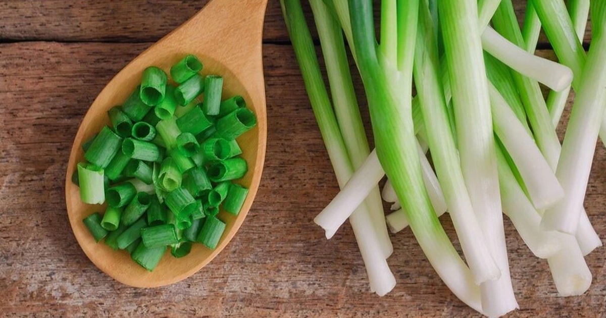 Loại lá rẻ nhất chợ Việt lại là "thuốc quý" ngừa ung thư