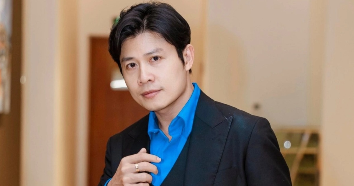 Nguyễn Văn Chung học đại học tuổi 42: "Tôi chấp nhận hy sinh show diễn"