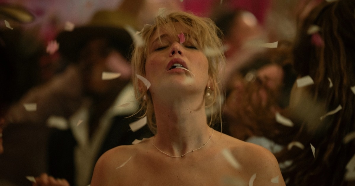 Phim 18+ nhận tràng vỗ tay dài 9 phút tại Cannes 2025 ra mắt khán giả Việt