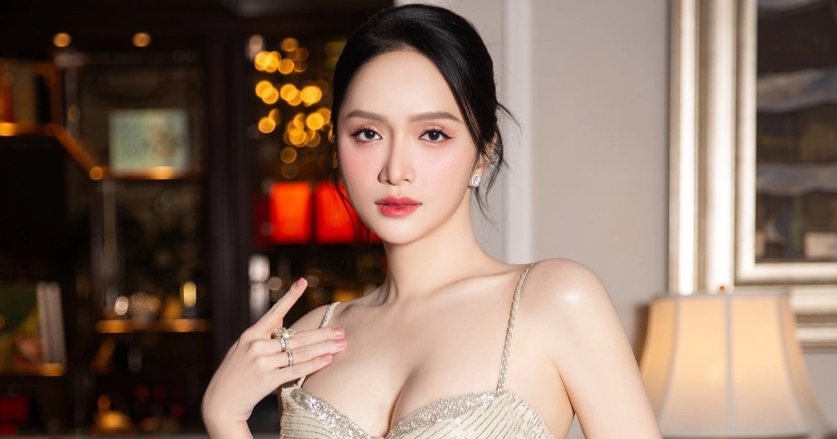 Sắc vóc nuột nà của Hương Giang trước thềm thi Hoa hậu Hoàn vũ