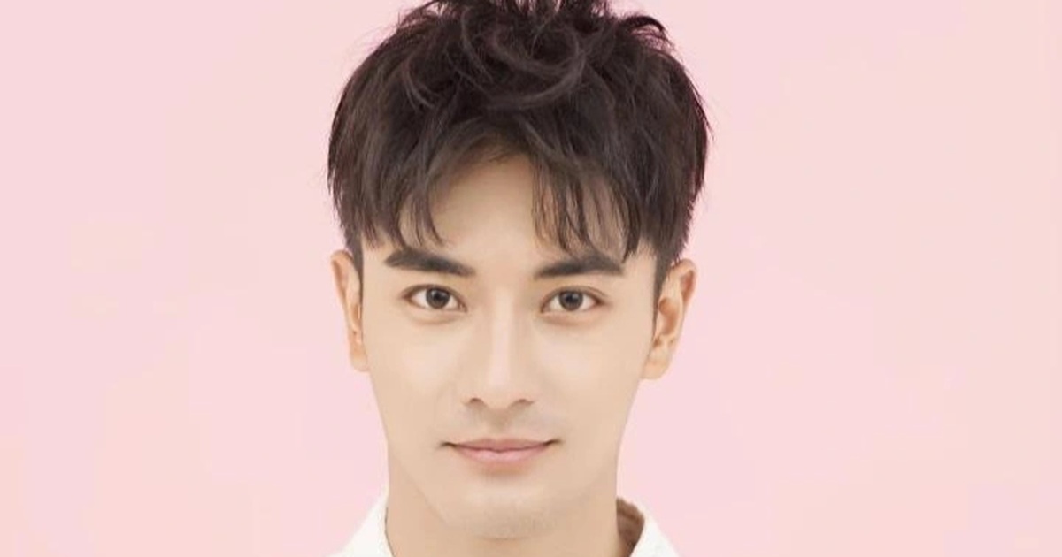 “Tổng tài” màn ảnh bối rối khi bị ghép đôi với nữ chính hơn 30 tuổi