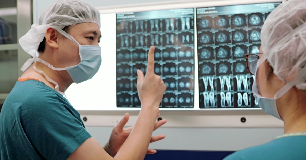 Tri ân “thế hệ vàng” cắm rễ sâu để đội ngũ kế cận thỏa chí vươn ra thế giới