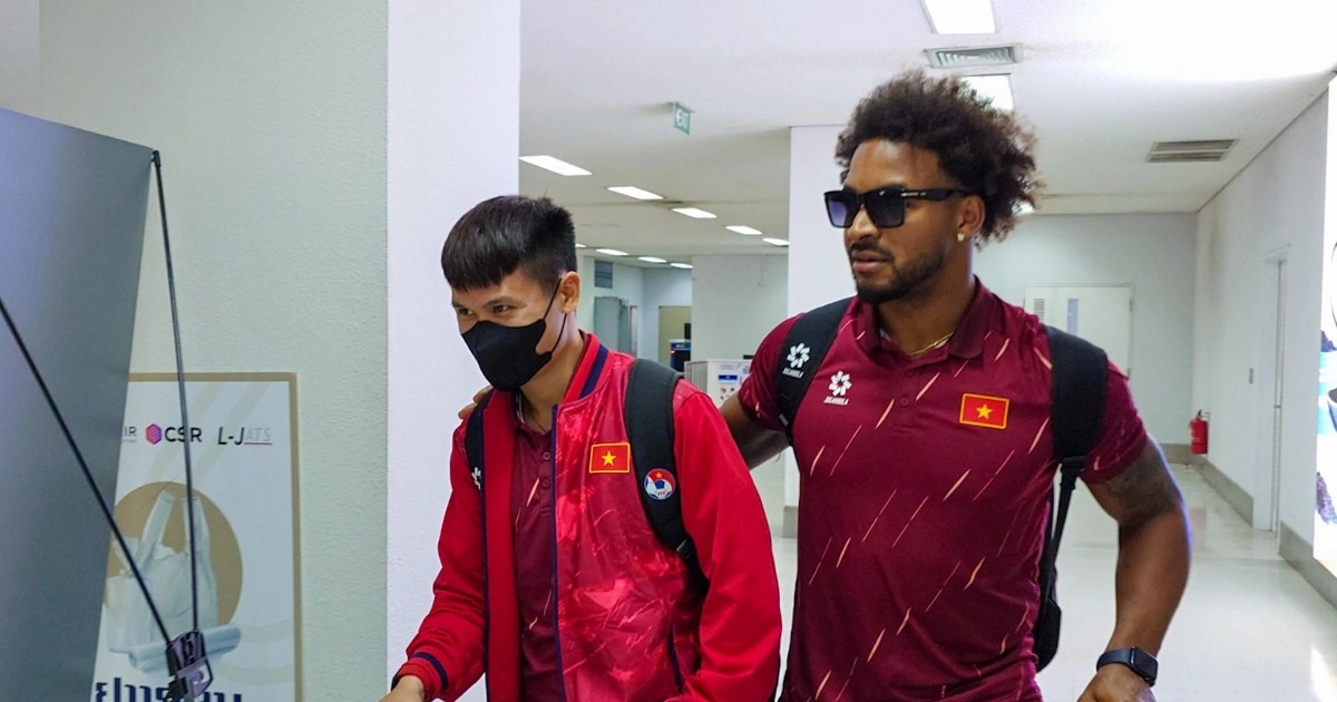 Tuyển Việt Nam đến Lào, sẵn sàng cho trận đấu vòng loại Asian Cup